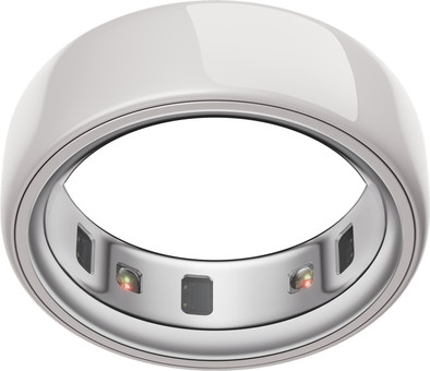 Oura Ring 4 Ceramic Size 9 Cloud is no longer available