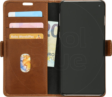 DBramante1928 Copenhagen Samsung Galaxy S10 Book Case Brown is no longer available