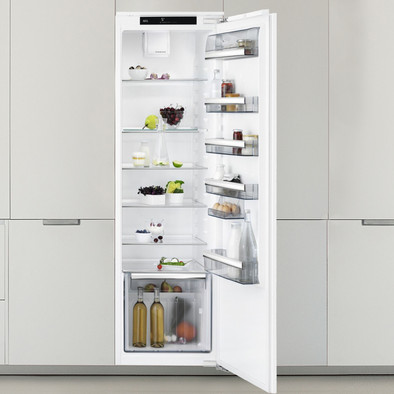 AEG SKE818F1DC is no longer available