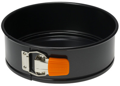 Le Creuset Non-stick Springform Pan 24cm is no longer available