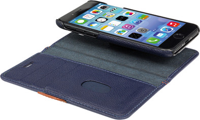 DBramante1928 Lynge Apple iPhone SE 2022 / SE 2020 / 8 / 7 2-in-1-Hülle Leder Blau ist nicht mehr verfügbar