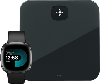 Fitbit Versa 4 Schwarz + Fitbit Aria Air Waage Schwarz ist nicht mehr verfügbar