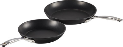 Le Creuset Frying Pan Set 24cm + 28cm is no longer available