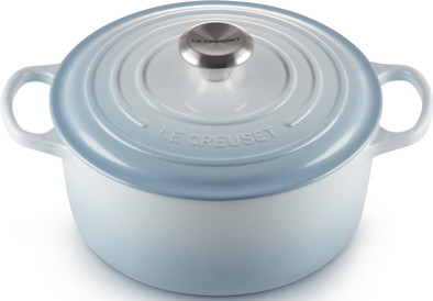 Le Creuset Signature Dutch Oven 24cm Coastal Blue is no longer available