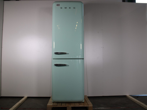 Refurbished smeg on sale fridge freezer