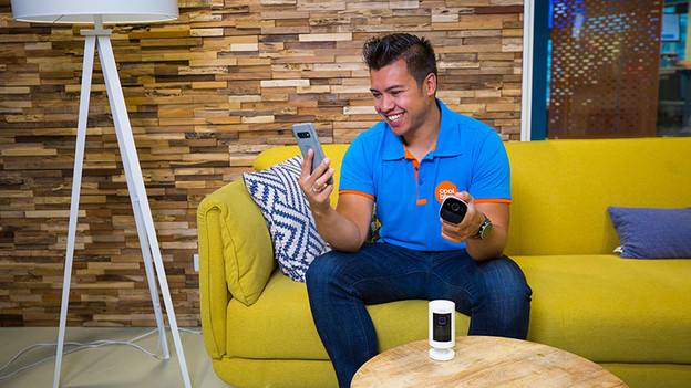 Expert with IP camera