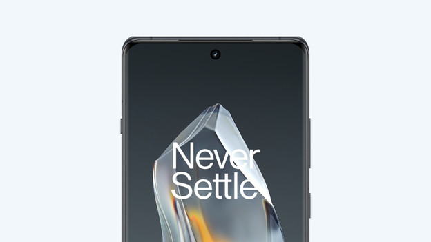 OnePlus 12R: larger battery, not wirelessly rechargeable