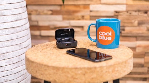 In-Ear-Kopfhörer im Ladecase