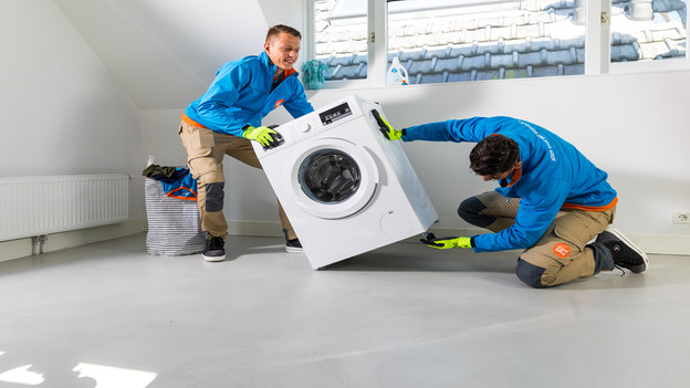 Lieferanten mit Waschmaschine