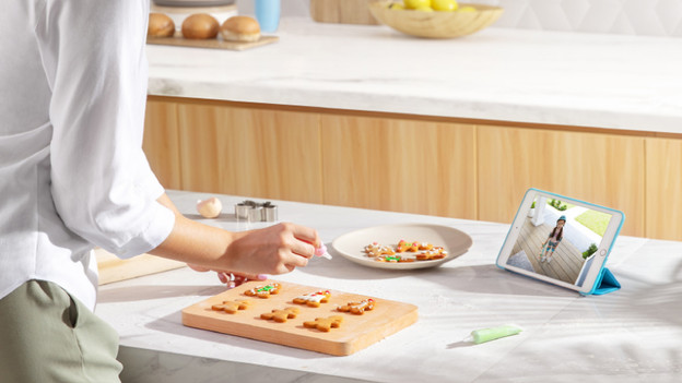 Überwachungskamera beim Kochen ansehen