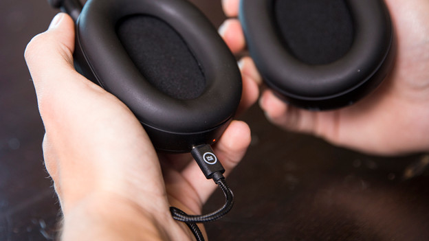 Sony WH-1000XM5: 10 minutes of charging, 5 hours of use