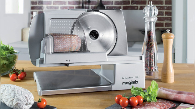 Schneidemaschine mit Fleisch