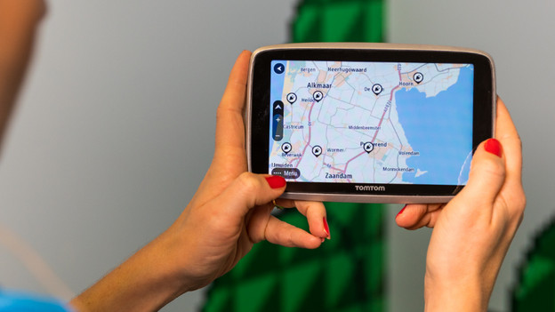 Gehe zum Hauptmenü deines TomTom