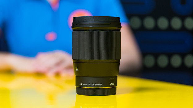 16 mm: Architektur und Landschaft