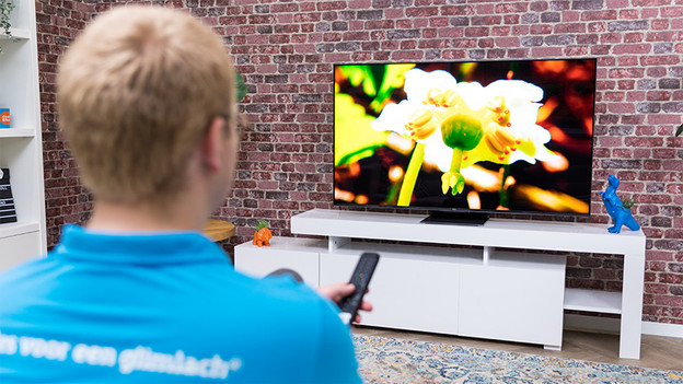 Quantum Dot QLED TCL C843 Fernseher