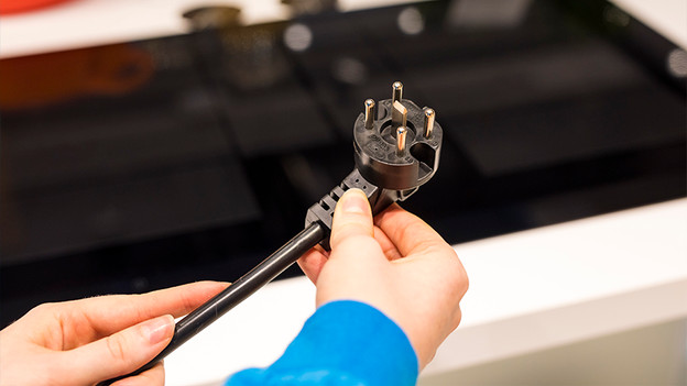 Cable and socket cooktop