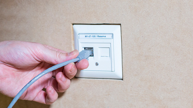 Step 4.2: connect your printer via a network cable