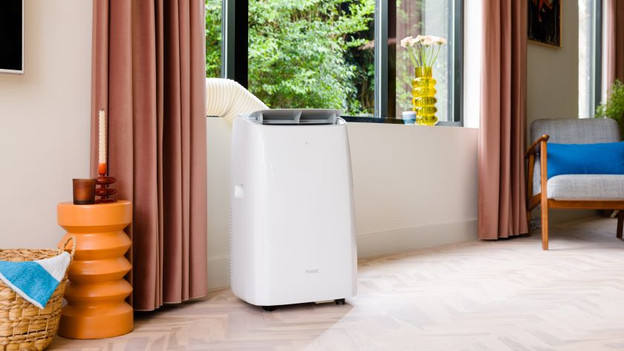 Portable air conditioner: heavy and a lot of maintenance
