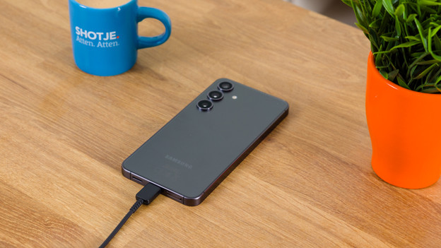 Wechselnde Akkulaufzeit, Ladevorgang könnte schneller sein