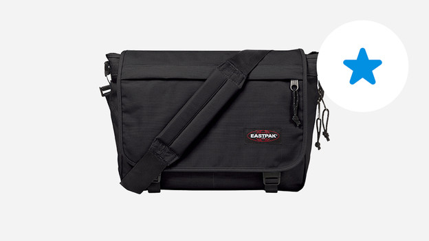 Basic class shoulder bags