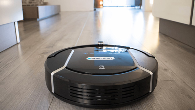 Floor surface robot vacuum
