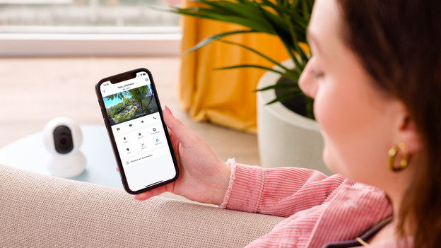 Sieh dir mit der TP Link Tapo App live das Bild an