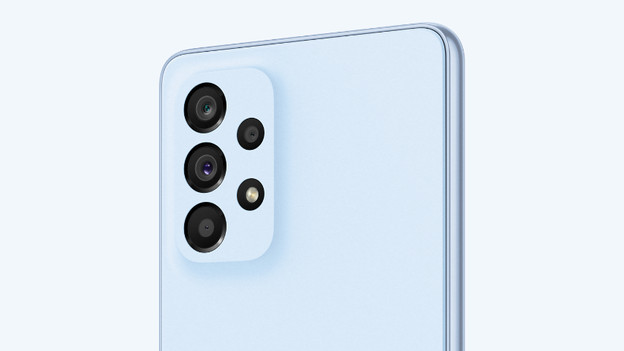 A53: less extensive camera setup, no telephoto lens