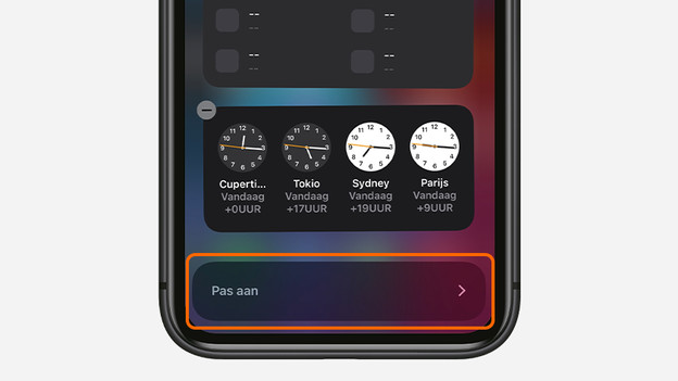 Tippe auf „Anpassen“.