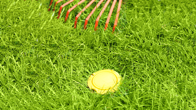 Cap ground anchor umbrella drying rack