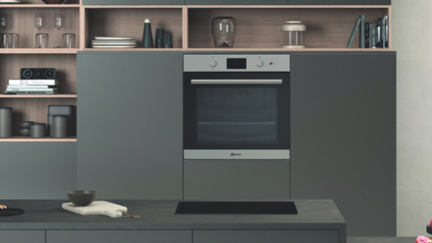 Oven and cooktop set