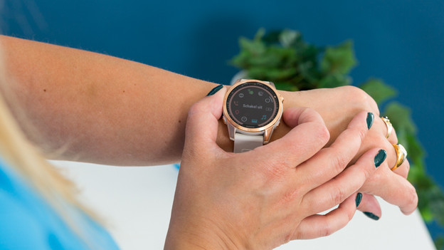 Restart Garmin smartwatch