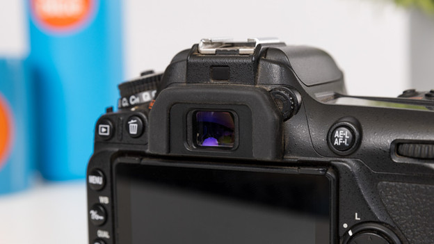 Spiegelreflexkamera: optischer Sucher