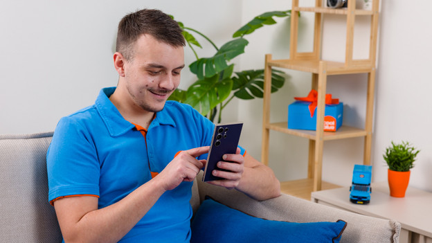 Send messages with Galaxy AI