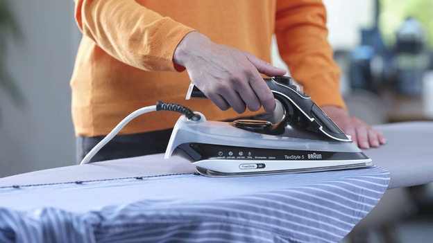 Dampfbügeleisen für Hemden