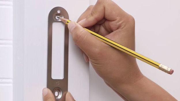 Step 4: place the doorbell mount