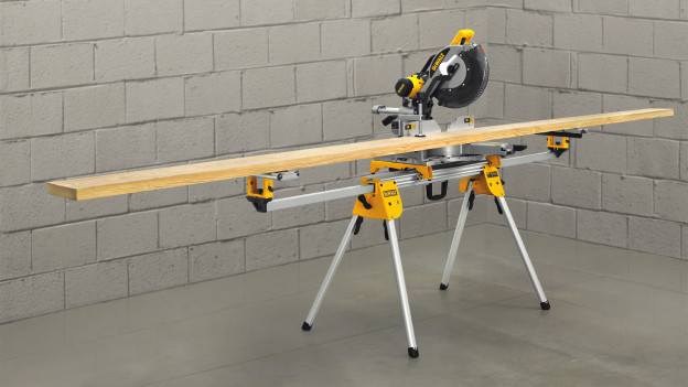 Eine Kappsäge mit Tischverbreiterung