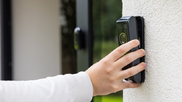 How do you choose a smart doorbell?
