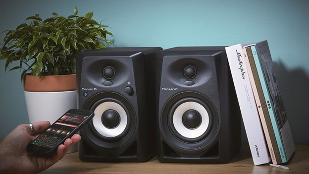 What are studio monitors?