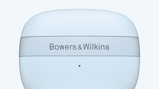 Pi6: charging earbuds