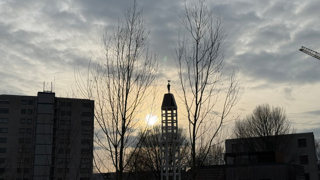 iPhone 15 Pro: 3x zoom and no camera button