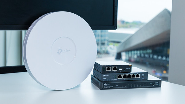 Access Point mit Router und Switch