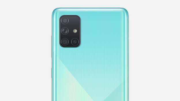 A51: 4 cameras on the back of the device