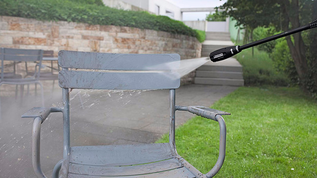 Clean garden furniture