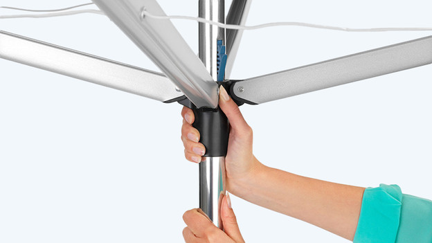 Umbrella drying rack