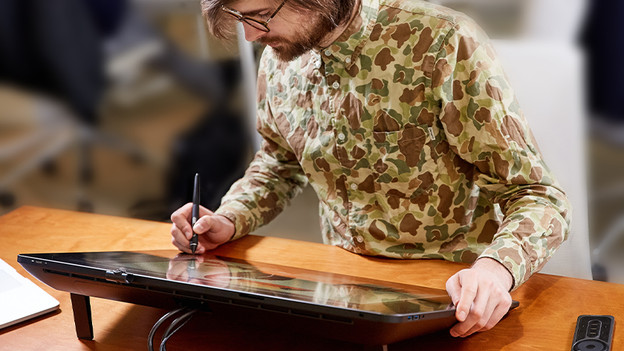 Drawing tablet: desktop or laptop required