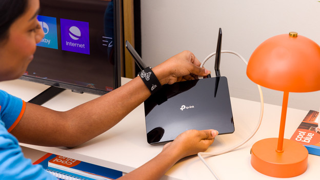 Fernseher und Router