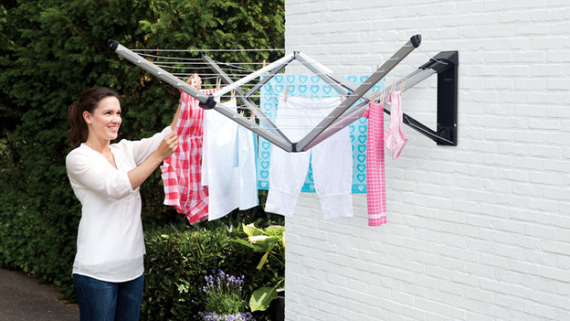 Wall drying racks