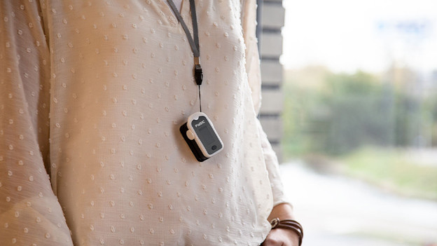 Pulsoximeter um den Hals