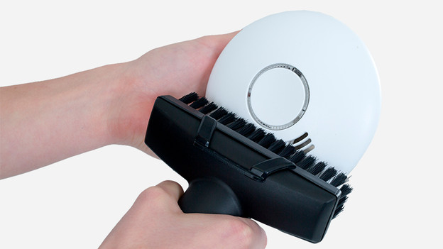 Clean smoke detector