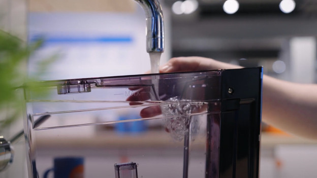 Schließe die Maschine an